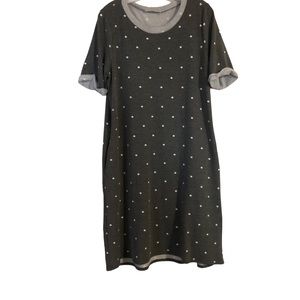 Lake Flower•Gray & White Polka Dot Short Sleeve Dress